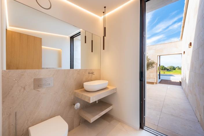 Image No.6-4 Bed Villa for sale