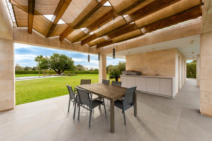 Image No.12-6 Bed Villa for sale