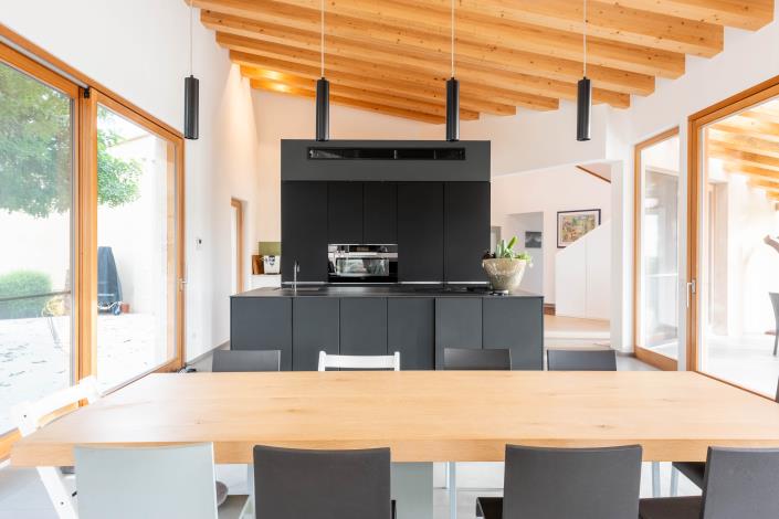 Image No.28-6 Bed Villa for sale