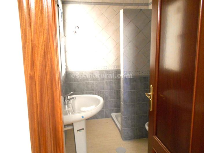 Image No.9-4 Bed Villa for sale