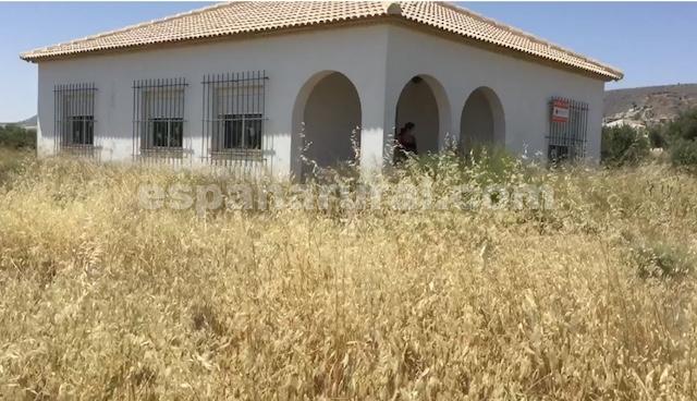 Image No.12-3 Bed Villa for sale