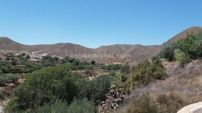 Image No.2-Maison de campagne de 4 chambres à vendre à Arboleas