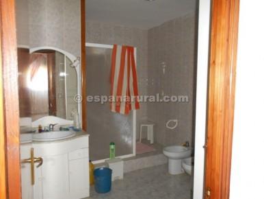 Image No.6-5 Bed Village House for sale