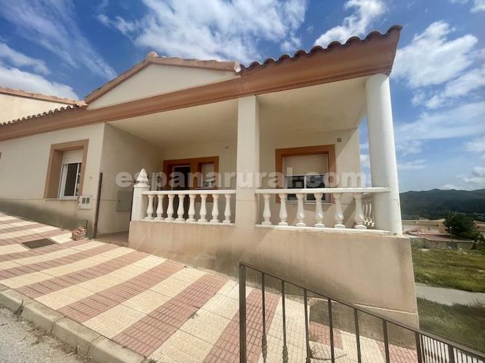 Image No.1-3 Bed Apartment for sale