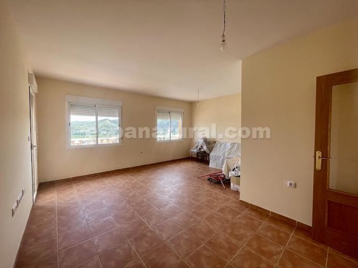 Image No.12-3 Bed Apartment for sale