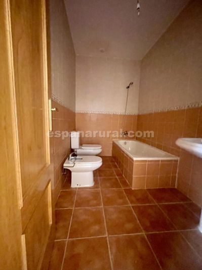 Image No.8-3 Bed Apartment for sale