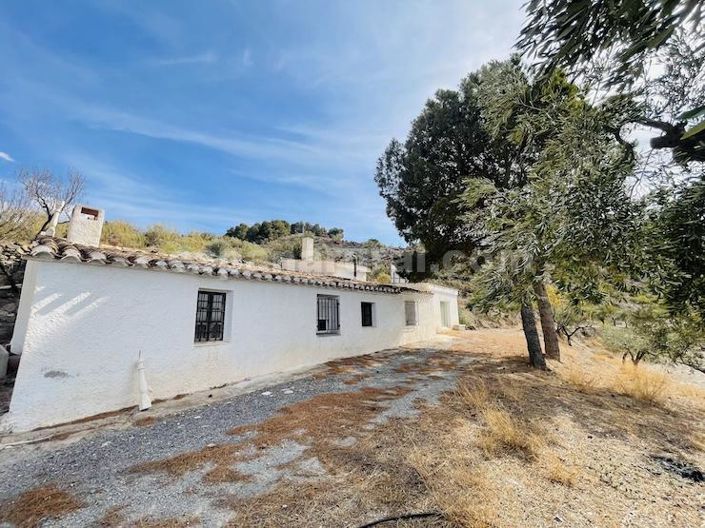 Image No.2-3 Bed Country House for sale