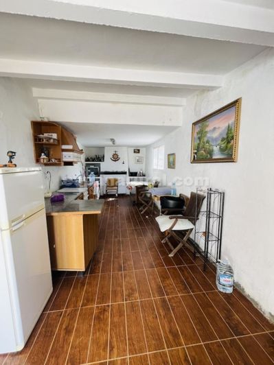 Image No.8-3 Bed Country House for sale