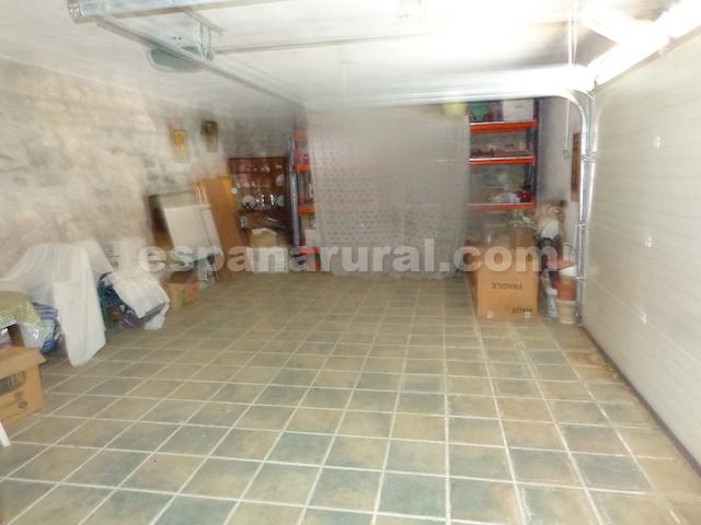 Image No.16-5 Bed Country House for sale