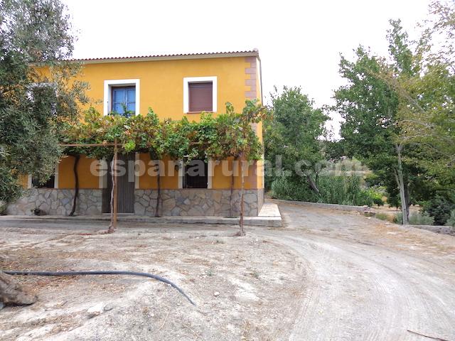 Image No.15-5 Bed Country House for sale