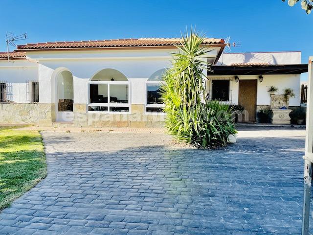 Image No.1-Villa de 4 chambres à vendre à Tíjola