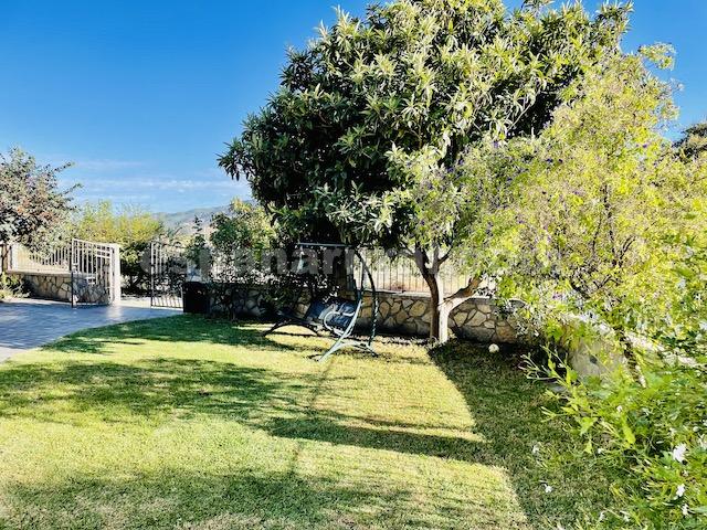 Image No.24-4 Bed Villa for sale