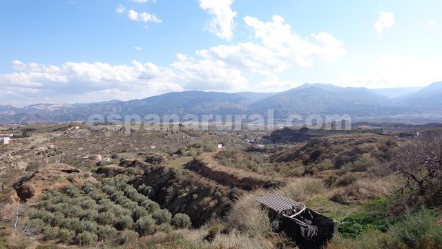 Image No.15-4 Bed Country House for sale