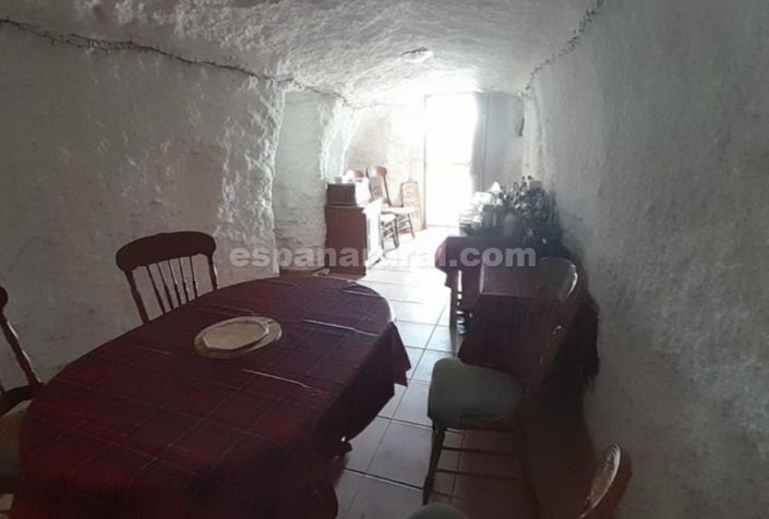 Image No.10-4 Bed Country House for sale