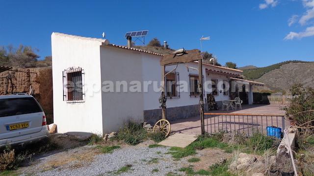 Image No.12-4 Bed Country House for sale