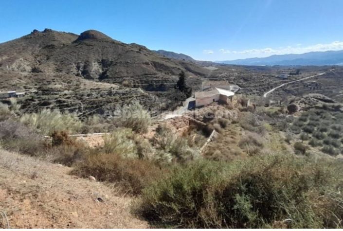 Image No.19-4 Bed Country House for sale