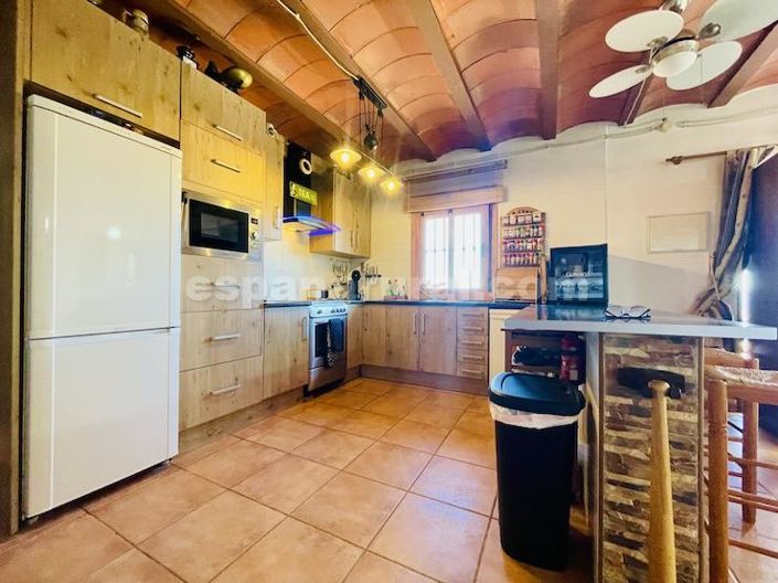 Image No.5-4 Bed Country House for sale