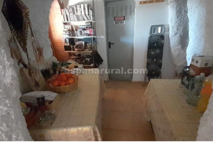 Image No.9-4 Bed Country House for sale