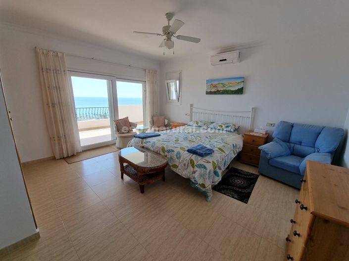 Image No.11-6 Bed Villa for sale