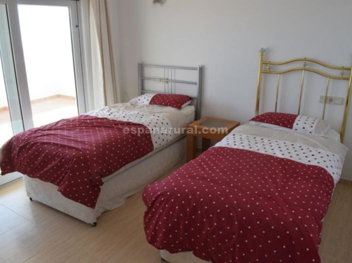 Image No.18-6 Bed Villa for sale