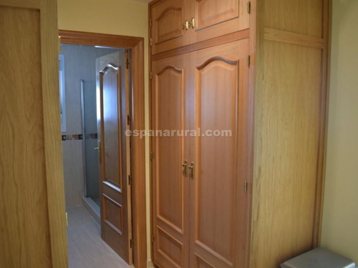 Image No.19-6 Bed Villa for sale