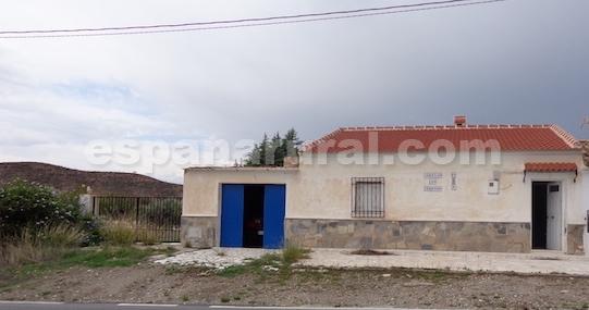 Image No.1-3 Bed Country House for sale