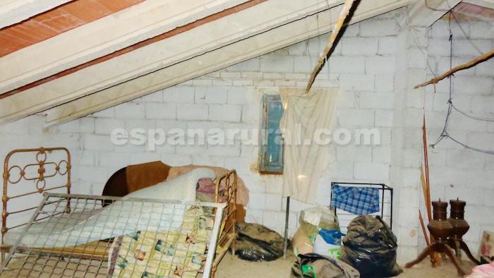 Image No.11-3 Bed Country House for sale