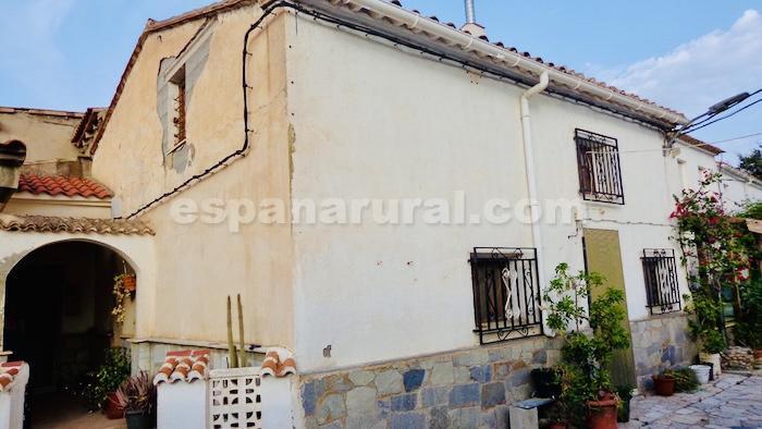 Image No.15-3 Bed Country House for sale