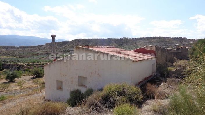 Image No.10-1 Bed Country House for sale