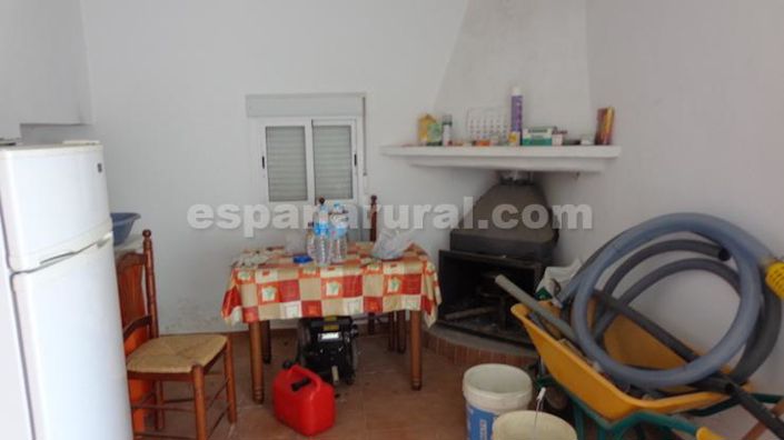 Image No.2-1 Bed Country House for sale