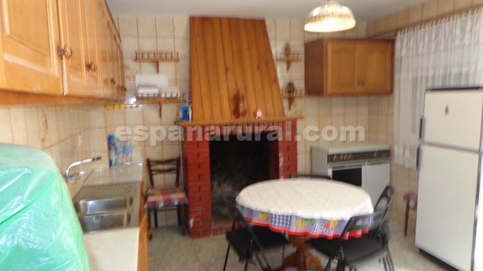 Image No.3-3 Bed Townhouse for sale