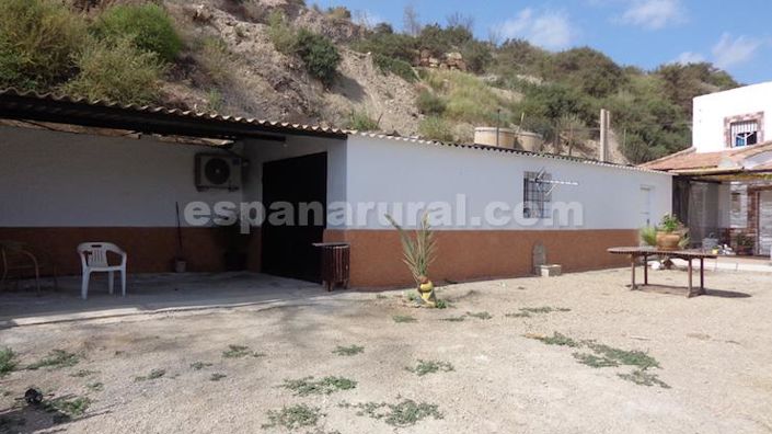 Image No.2-3 Bed Country House for sale