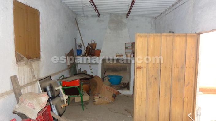 Image No.13-6 Bed Townhouse for sale