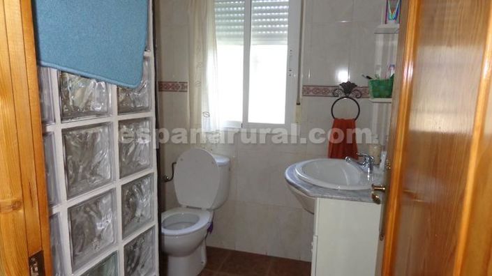 Image No.10-3 Bed Country House for sale