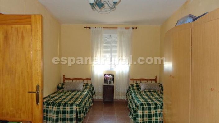 Image No.11-3 Bed Country House for sale