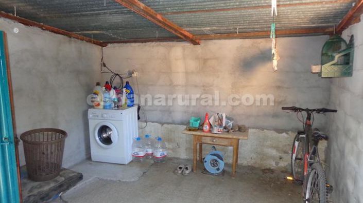 Image No.15-3 Bed Country House for sale