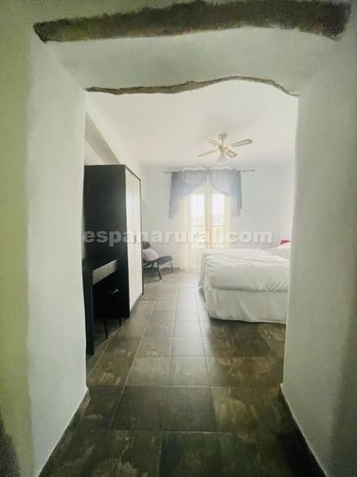 Image No.14-6 Bed Country House for sale