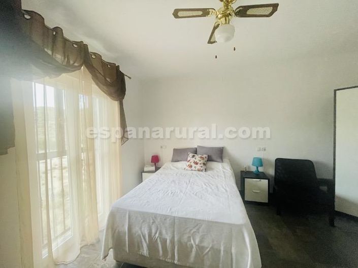 Image No.19-6 Bed Country House for sale