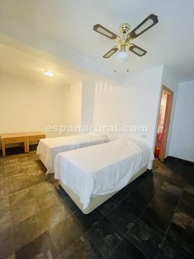 Image No.8-6 Bed Country House for sale