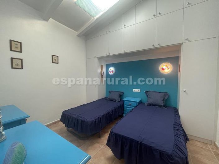 Image No.12-5 Bed Country House for sale