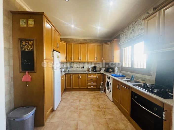 Image No.6-5 Bed Country House for sale