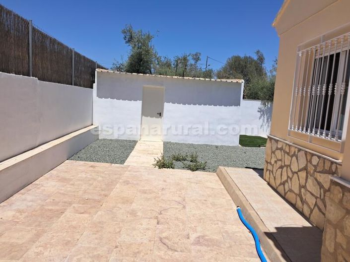 Image No.15-3 Bed Villa for sale