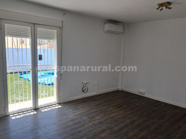 Image No.5-3 Bed Villa for sale