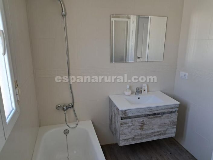 Image No.8-3 Bed Villa for sale