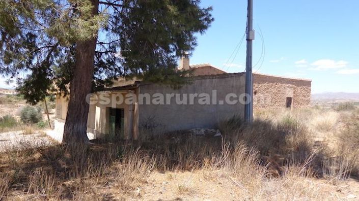 Image No.11-3 Bed Country House for sale