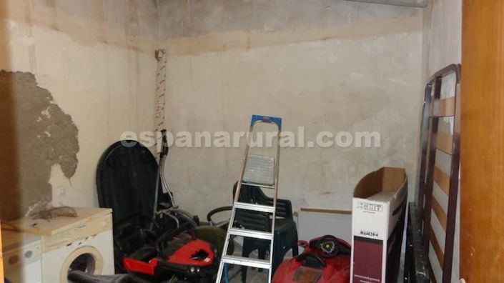 Image No.11-3 Bed Village House for sale