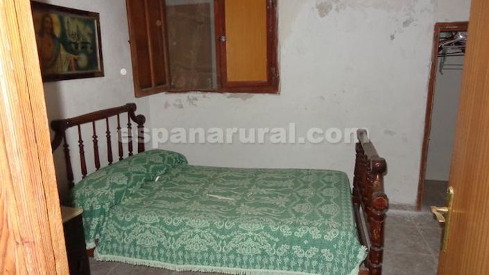 Image No.6-3 Bed Village House for sale