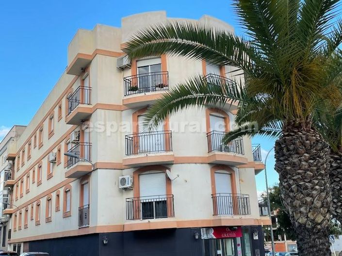 Image No.1-3 Bed Apartment for sale
