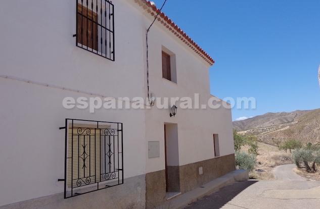 Image No.10-3 Bed Country House for sale