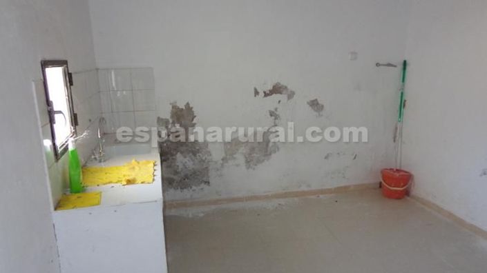 Image No.3-3 Bed Country House for sale